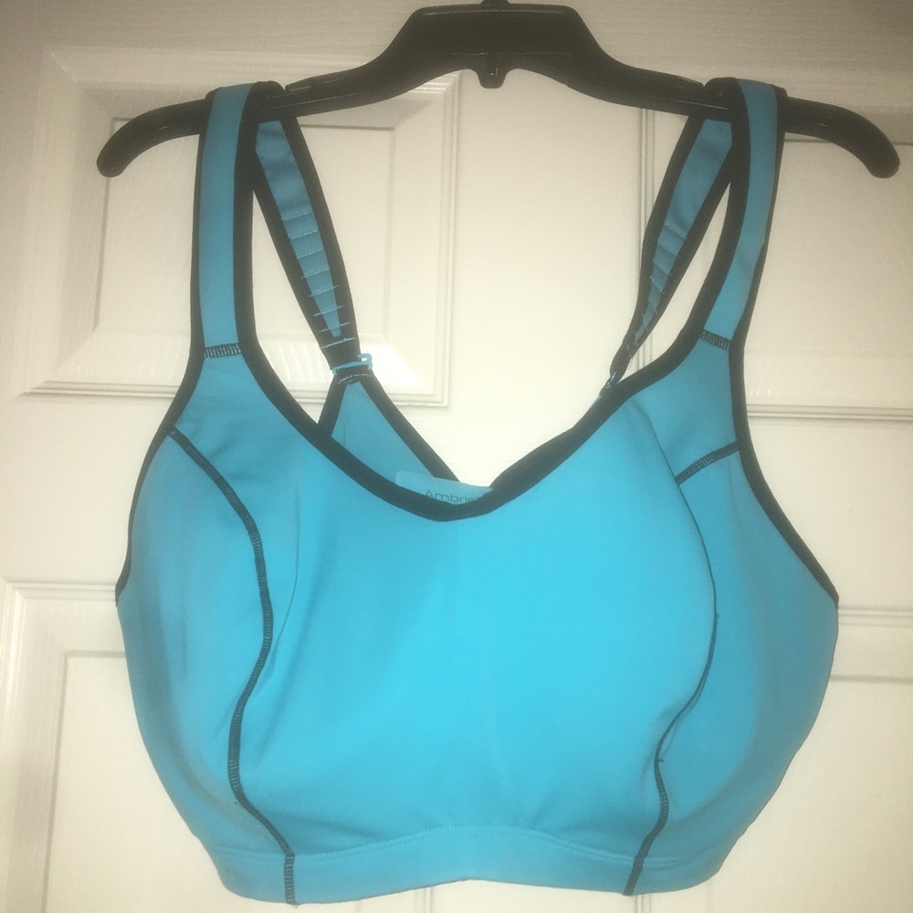 Sports bra